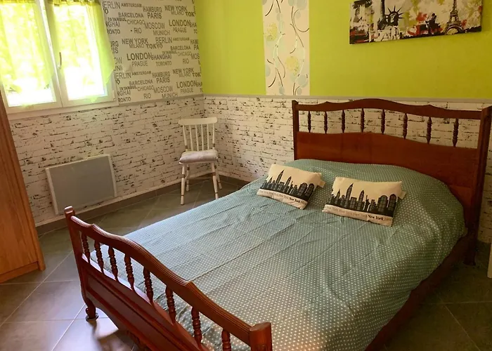 Casa de Férias Maison Avec Jardin Et Parking Prive *