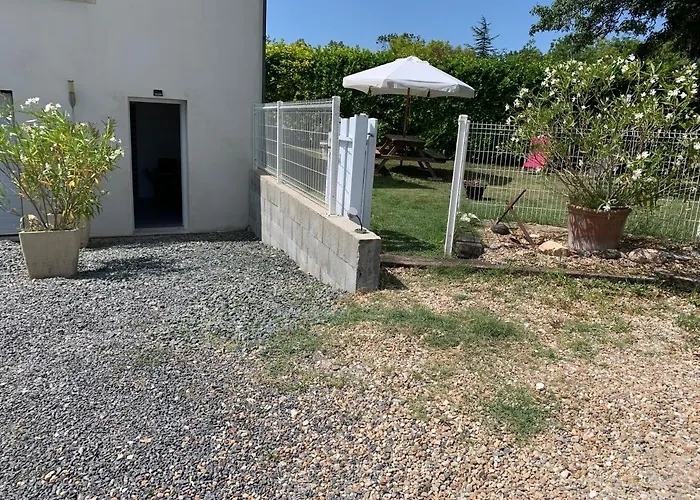 Maison Avec Jardin Et Parking Prive *